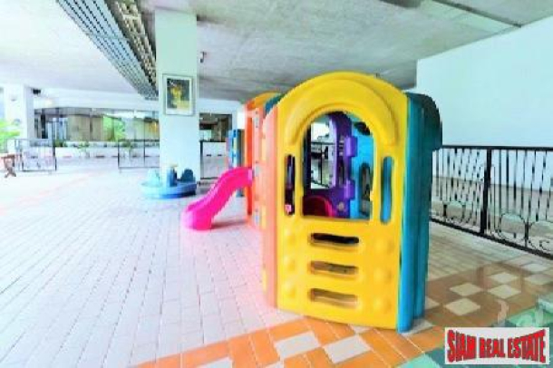 Waterford Park Thonglor | Two Bedroom Corner Unit with Three Balconies for Rent-5