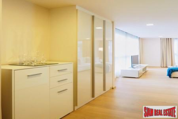 LIV@49 | Three Bedroom Spacious Apartment for Rent with Two Balconies near Sukhumvit 49-7