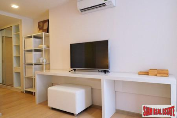 LIV@49 | Three Bedroom Spacious Apartment for Rent with Two Balconies near Sukhumvit 49-8