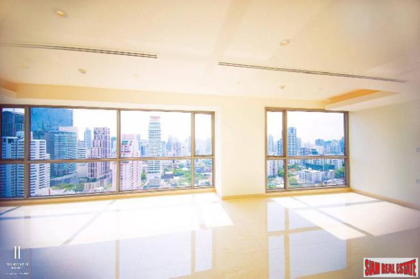 Luxurious and Spacious 4 Bed Deluxe Duplex Penthouse with City Views at Sukhumvit 43 - 22% Discount!-1
