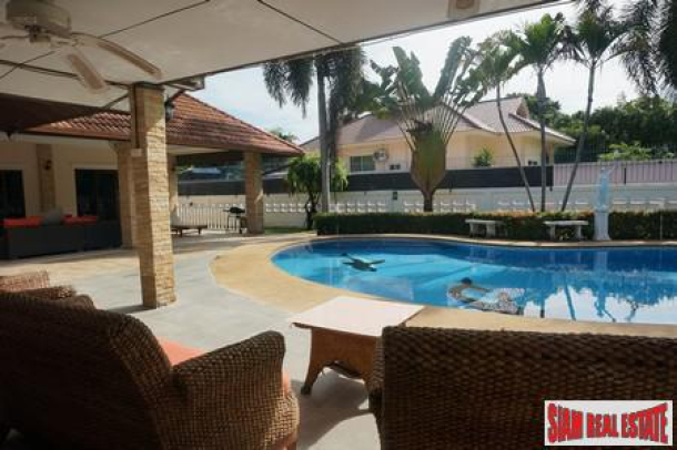 Large 5 Bedrooms Private Pool Villa for Sale Pattaya-5
