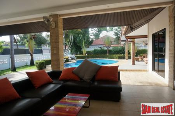 Large 5 Bedrooms Private Pool Villa for Sale Pattaya-6