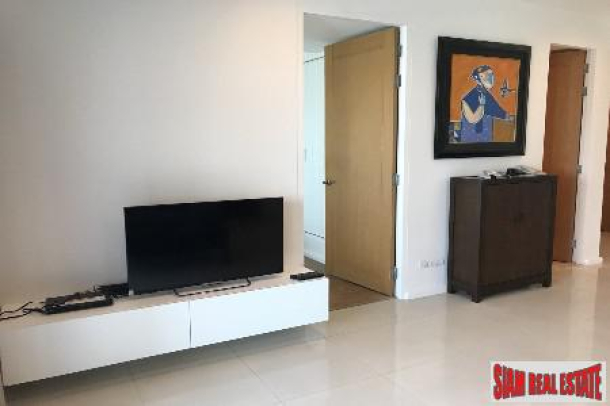 Maneeya Residential | Convenience and Views from this Two Bedroom in Lumphini-3