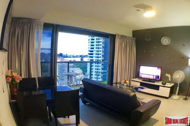 Absolute Beachfront 1 bedroom Condominium for Rent at Wongamat-5