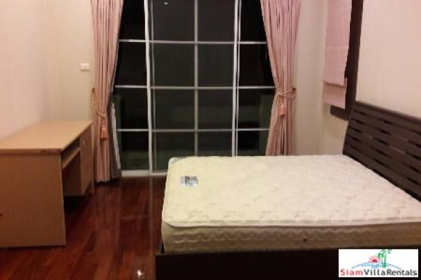 Nantawan Suvarnabhumi Kingkaew | Three Bedroom House Conveniently Located Near the Airport-5