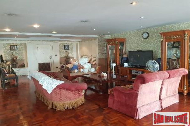 Regent On The Park 3 | Extra Large Three Bedroom Duplex on Sukhumvit 39-5
