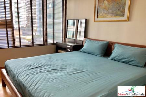 The Emporio Place | Modern Two Bedroom  on Convenient Sukhumvit 24-4