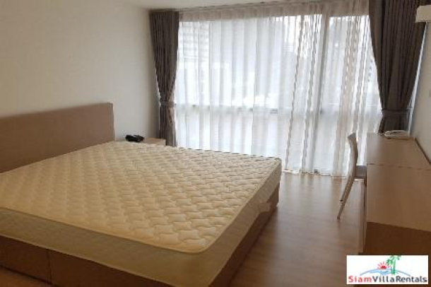 Azure Sukhumvit 39 | Contemporary Two Bedroom Condo for Rent-8