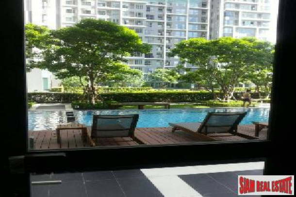 Ideo Mobi Sukhumvit  | Comfortable Living in this Two Bedroom Duplex by On Nut-8