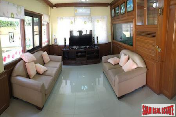 Traditional Style Five Bedroom with Beautiful Wood Built-ins in Mae Hia, Chiang Mai-4