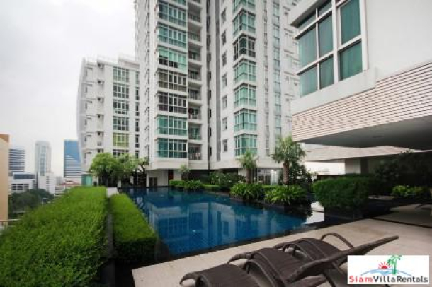 Nusasiri Condominium | Modern Two Bedroom Condo for Rent Connected to BTS Ekkamai on Sukhumvit 42-1