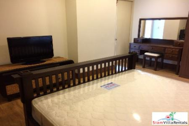 Nusasiri Condominium | Modern Two Bedroom Condo for Rent Connected to BTS Ekkamai on Sukhumvit 42-7