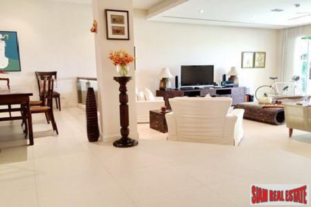 Layan Gardens | Large Three Bedroom Luxurious Condo for Rent-2