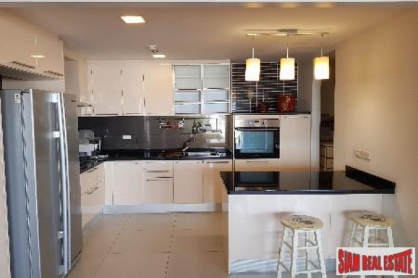 Prime Mansion 31 | Large Two Bedroom for Rent with City Views in Phrom Phong-8