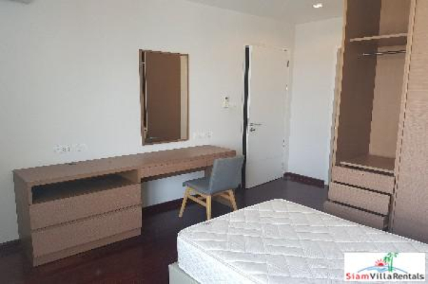 31 Residence | Large Modern Three Bedroom + Study Room on Sukhumvit 31-4