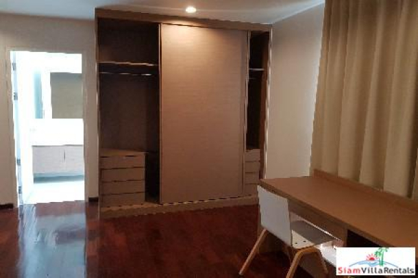 31 Residence | Large Modern Three Bedroom + Study Room on Sukhumvit 31-9