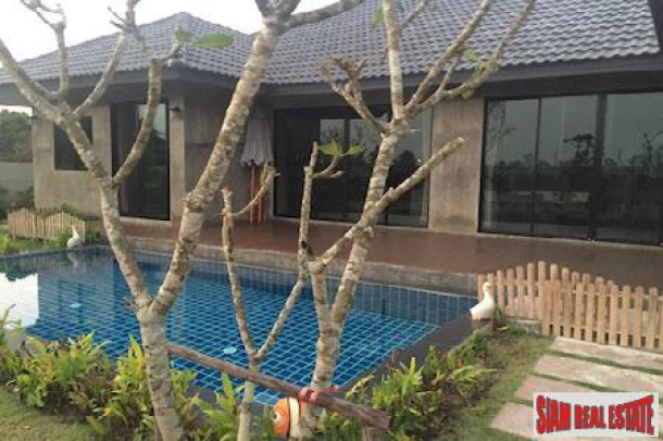 Nice Family Home with Pool and Large Yard in Hang Dong, Chiang Mai-3