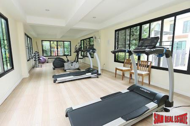 Modern and Convenient Three Bedroom Condo in Suthep, Chiang Mai-15