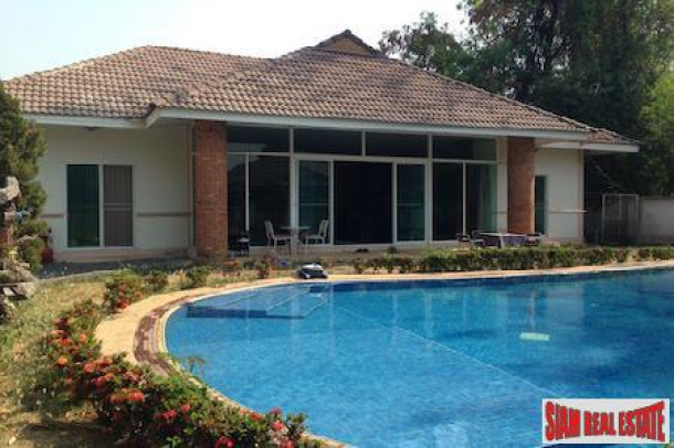 A Great Value for a Two Bedroom with Pool in Hang Dong, Chiang Mai-1