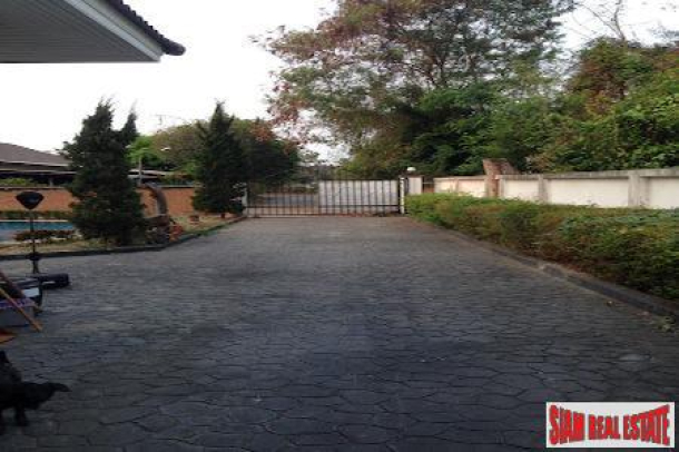 A Great Value for a Two Bedroom with Pool in Hang Dong, Chiang Mai-13