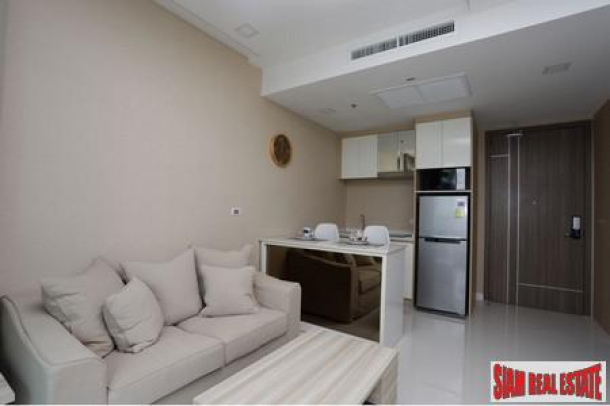 1BR Beachfront Condominium with Direct Seaview- Bangsaray Pattaya-17