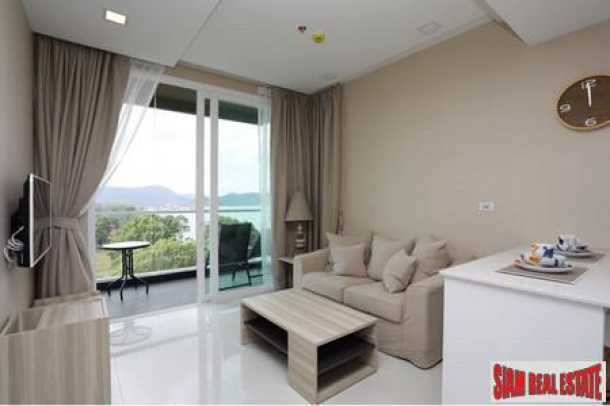 1BR Beachfront Condominium with Direct Seaview- Bangsaray Pattaya-8