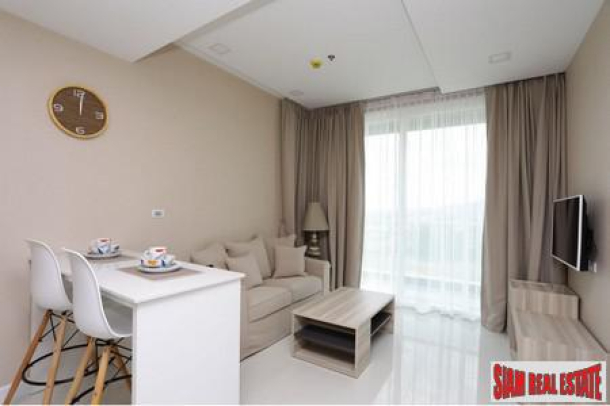 1BR Beachfront Condominium with Direct Seaview- Bangsaray Pattaya-9