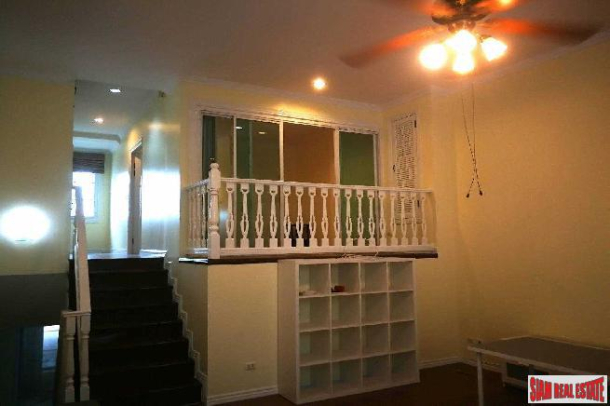 Fantasia Villa 2 | Large Three Bedroomw with study room. Family Home in Bang Na.-9