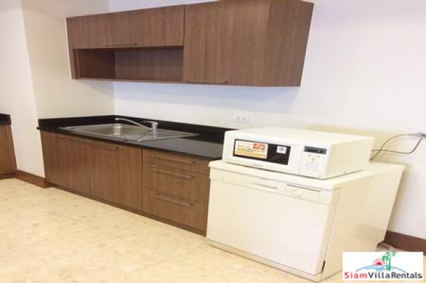 Nusasiri Grand Condominium | Luxury Furnished Two Bedroom for Rent next to BTS Ekamai-10