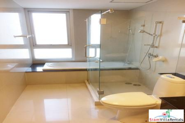 Nusasiri Grand Condominium | Luxury Furnished Two Bedroom for Rent next to BTS Ekamai-12