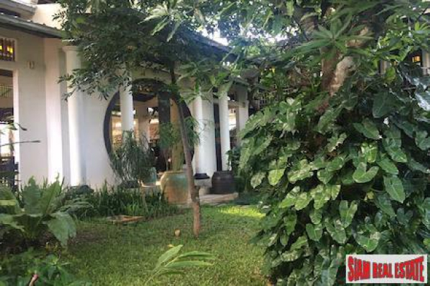 Luxury Resort Condominium in The Center of Pattaya for Sale-18