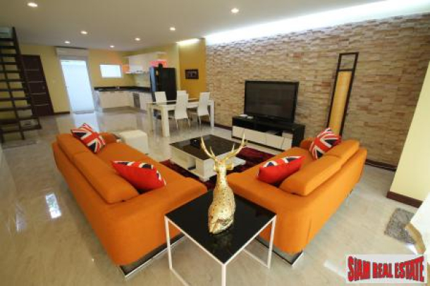 Contemporary Three Bedroom Townhouses with Pool Access-7