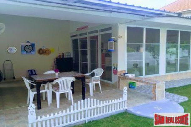 Charming Two Bedroom Near Central Festival in San Phranet, Chiang Mai-3