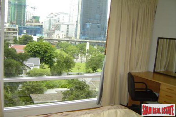 Bright, Spacious and Convenient  One Bedroom on Sukhumvit 10-3