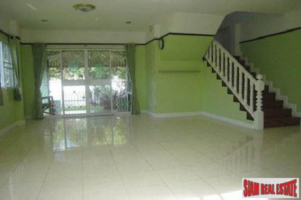 Large Two Story House with Nice Garden in Mae Hia, Chiang Mai-13