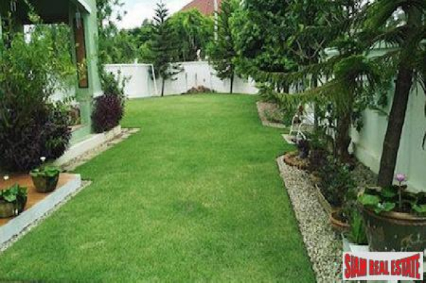 Large Two Story House with Nice Garden in Mae Hia, Chiang Mai-16