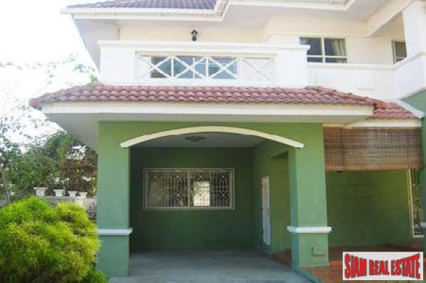 Large Two Story House with Nice Garden in Mae Hia, Chiang Mai-6