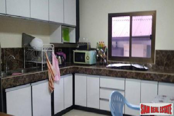 Three Bedroom House on a Large Lush Green Land Plot in Pa Daet, Chiang Mai-7