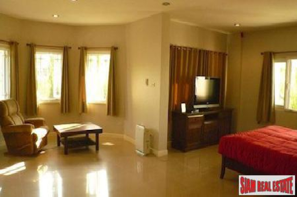 Private Townhouse with 2 bedrooms in Krabi Town-16