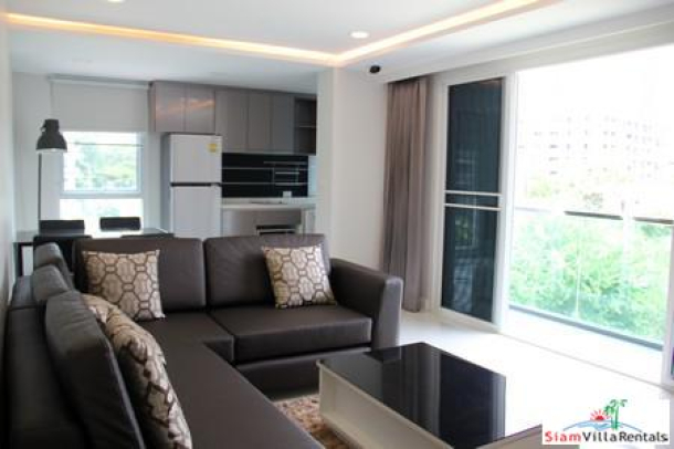Open and Bright Furnished Two Bedroom for Rent on Sukhumvit 26-11