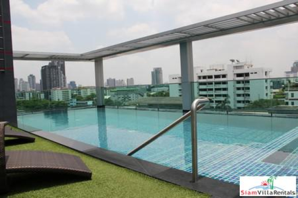 Open and Bright Furnished Two Bedroom for Rent on Sukhumvit 26-12