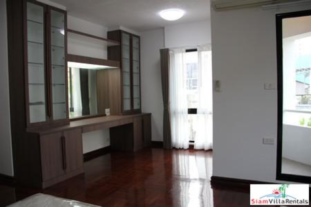 Vanicha Park Langsuan | Magnificent Furnished Three Bedroom for Rent in Lumphini-5