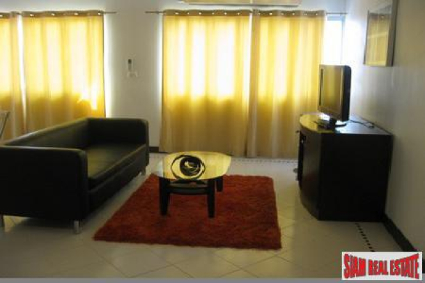 Furnished and Spacious One Bedroom on the 19th Floor in Phetchaburi, Bangkok-3