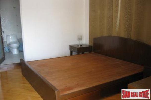Furnished and Spacious One Bedroom on the 19th Floor in Phetchaburi, Bangkok-7