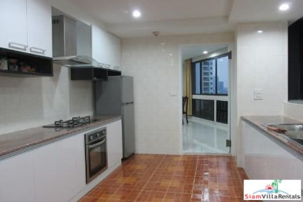 President Park View Tower | Large Three Bedroom Great for Families on Sukhumvit 24-2