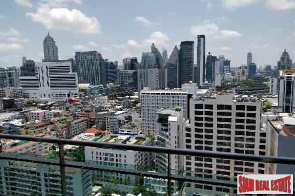 Two Bedroom with a Large Living Space on Sukhumvit 11-1