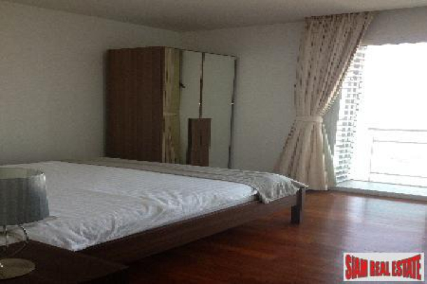 The Prime 11 | Two Bedroom Sunny Corner Unit for Rent on Sukhumvit 11-4