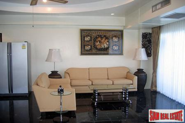 Large 1 Bedroom Condo on Pratumnak Hill with seaview at Cosy Beach-3