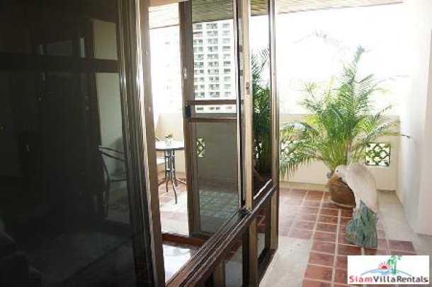 Raintree Village | Bright and Sunny Furnished Three Bedroom Condo for Rent on Phorm Phong-5