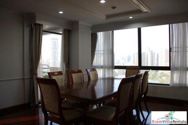 Ruamsuk Condominium | Extra Large Three Pet Friendly Bedroom Corner Unit with Fantastic City Views for Rent on Sukhumvit 26-12